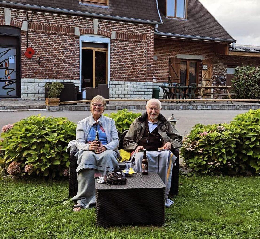 Le Clos Du Clocher Gueudecourt Экстерьер фото
